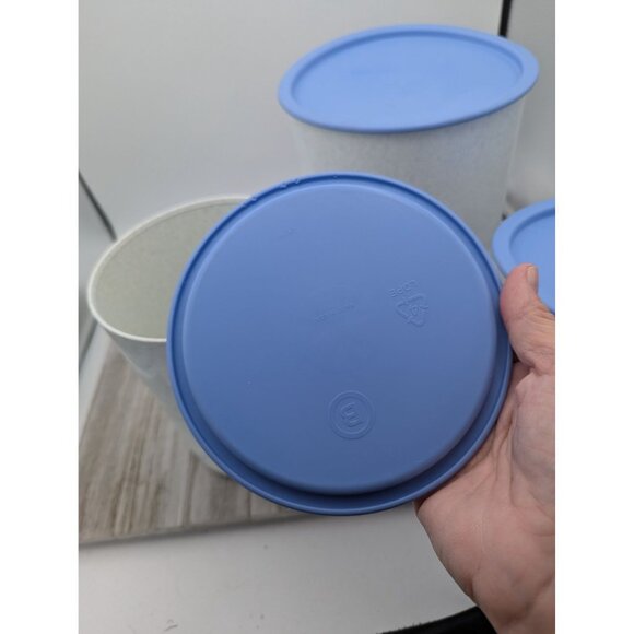 Vintage 3 Piece Tupperware One Touch Blue Lids Speckled Canisters Storage A,B,D - Picture 9 of 16